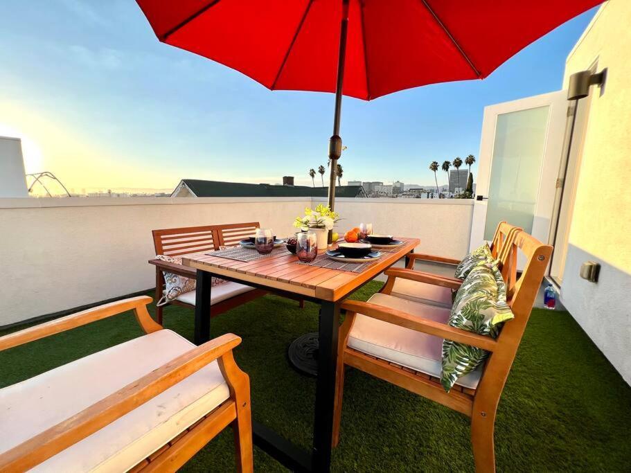 Luxury K-Town Dwelling With Private Rooftop Deck. Los Angeles Exterior photo